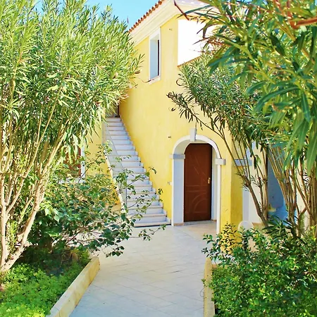Apartment Oleandri Rossi *